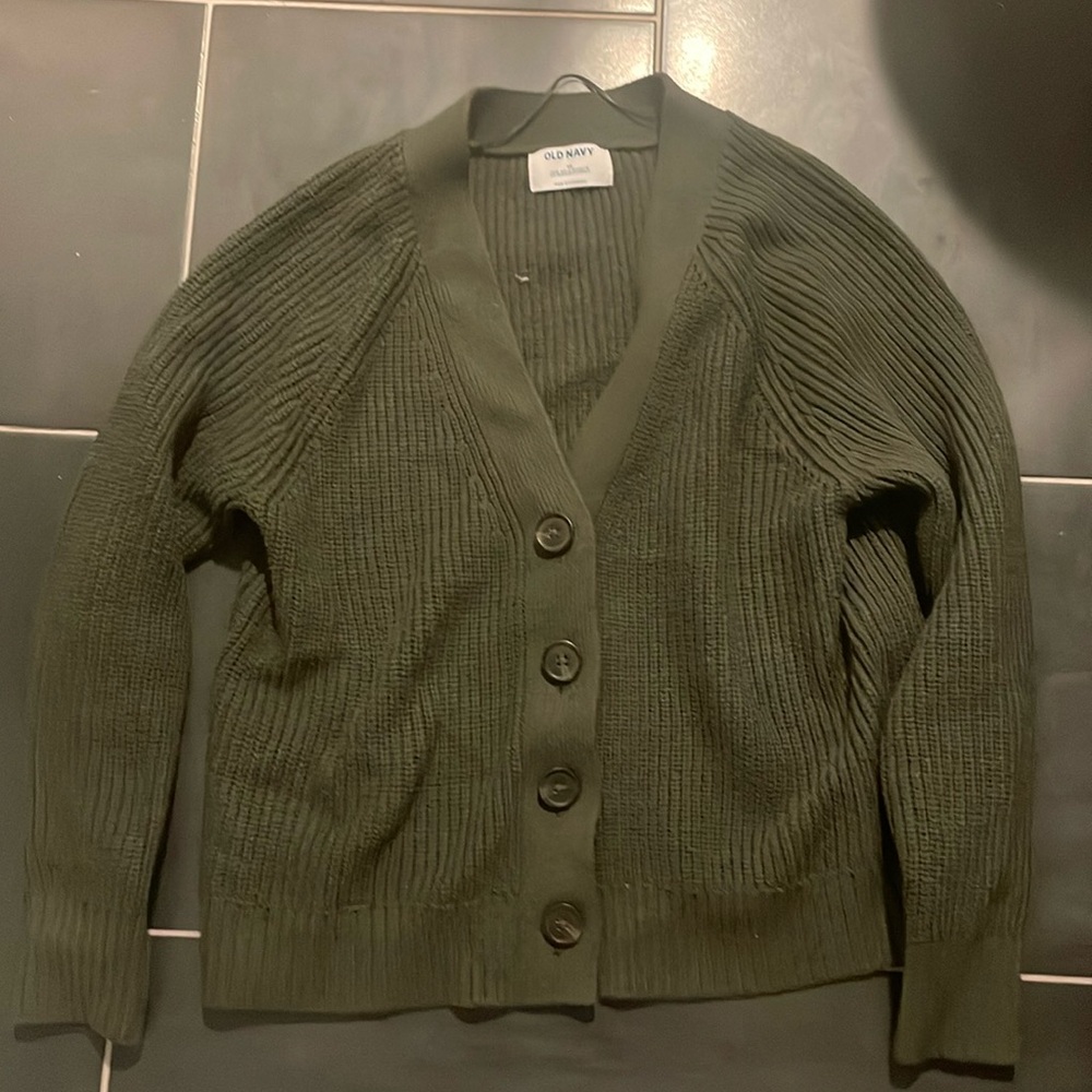 Old Navy green sweater